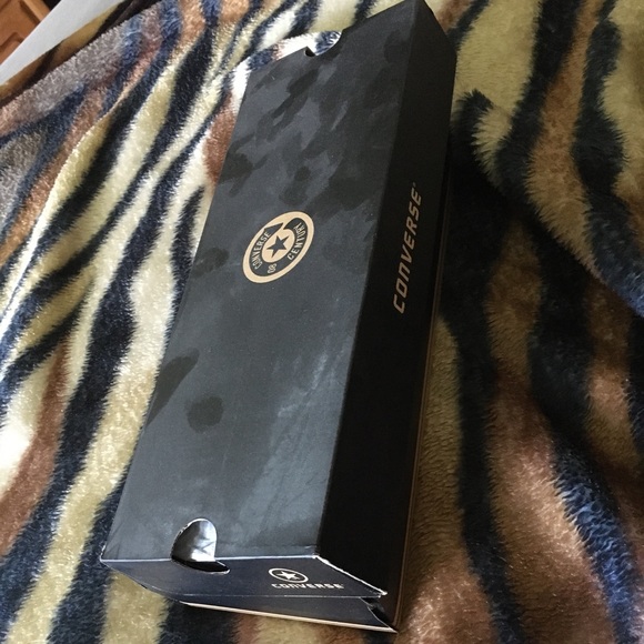 Converse - Picture 6 of 6